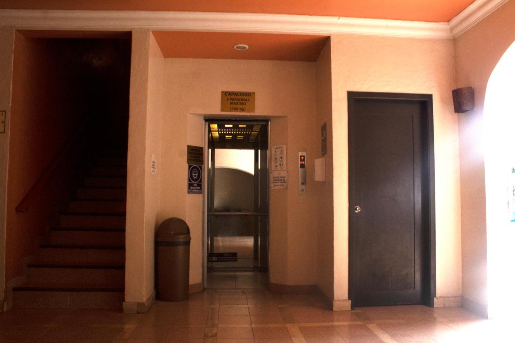 Armida Express Hotell Guaymas Eksteriør bilde